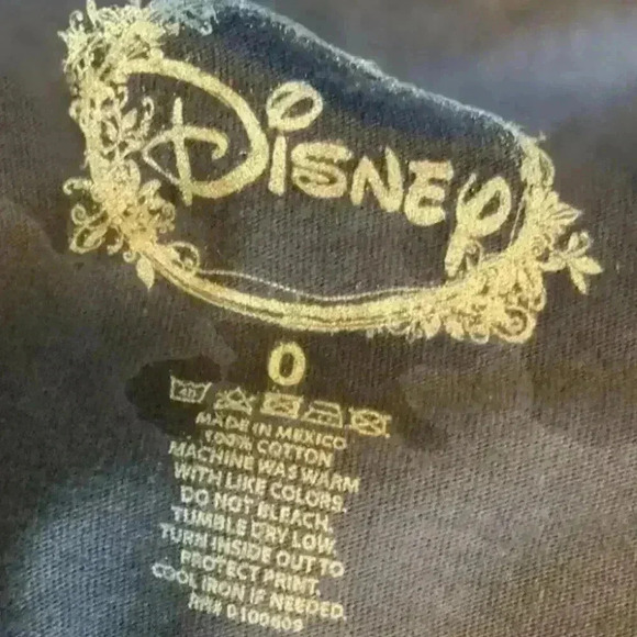 Disney Cinderella Christmas Tee Juniors T-Shirt Sz 0 Crew Neck Short Sleeve Blue - Picture 6 of 6
